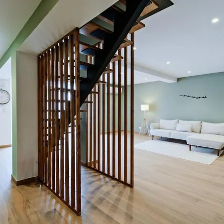 Apartament Lovely Fully Equipped Near Subway N9 *