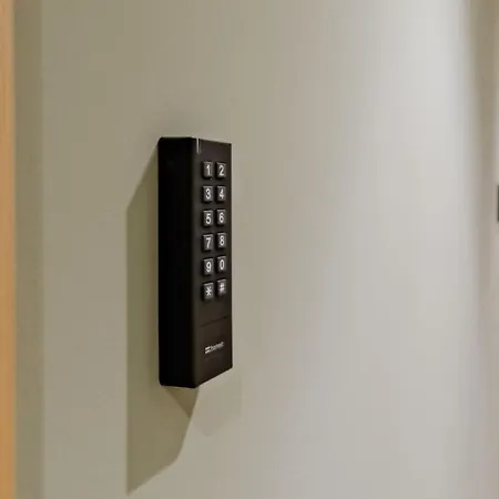 Lovely Fully Equipped Near Subway N9 Лиссабон