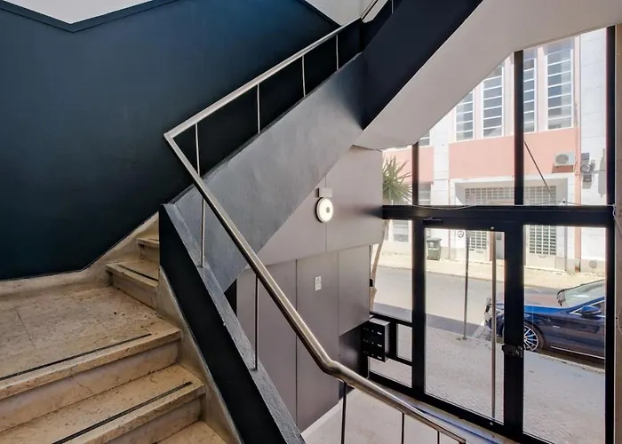 Lovely Fully Equipped Near Subway N9