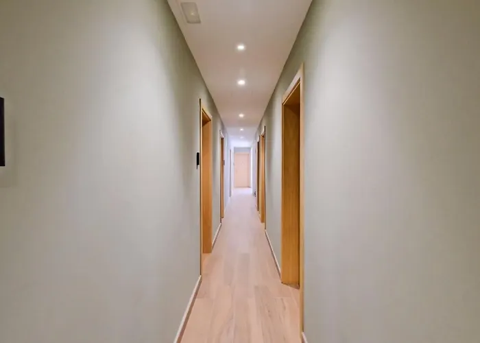 Lovely Fully Equipped Near Subway N9