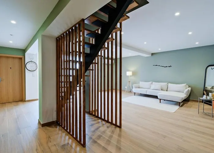 Apartament Lovely Fully Equipped Near Subway N9 *