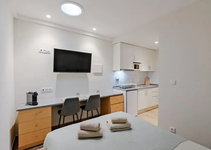 Apartament Lovely Fully Equipped Near Subway N9