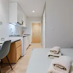 Lovely Fully Equipped Near Subway N9 아파트 *