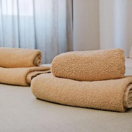 Lovely Fully Equipped Near Subway N9 Lisbona