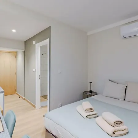 Lovely Fully Equipped Near Subway N9 Lisbona